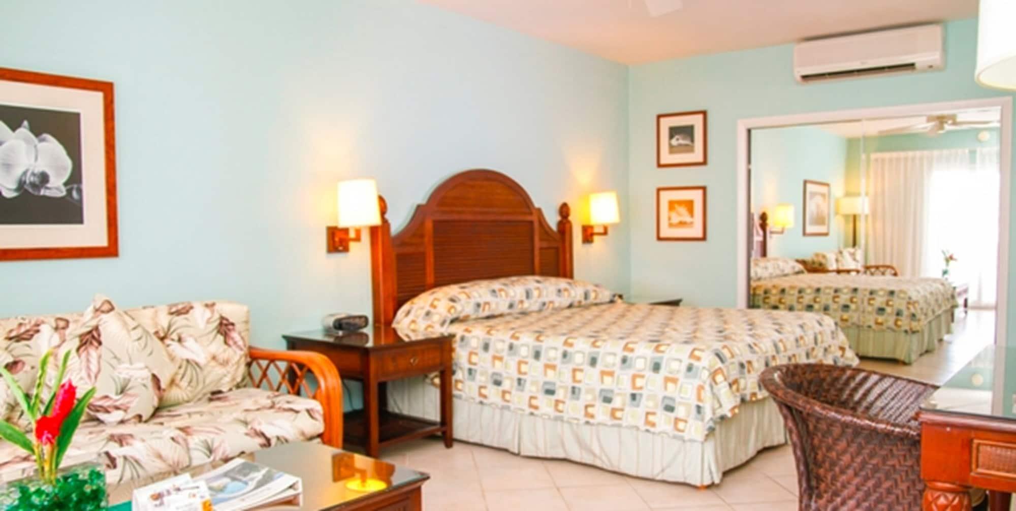 Trade Winds Hotel Dickenson Bay Buitenkant foto
