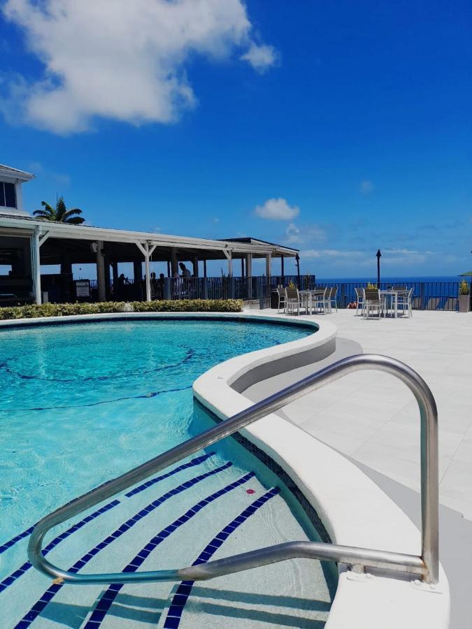 Trade Winds Hotel Dickenson Bay Buitenkant foto